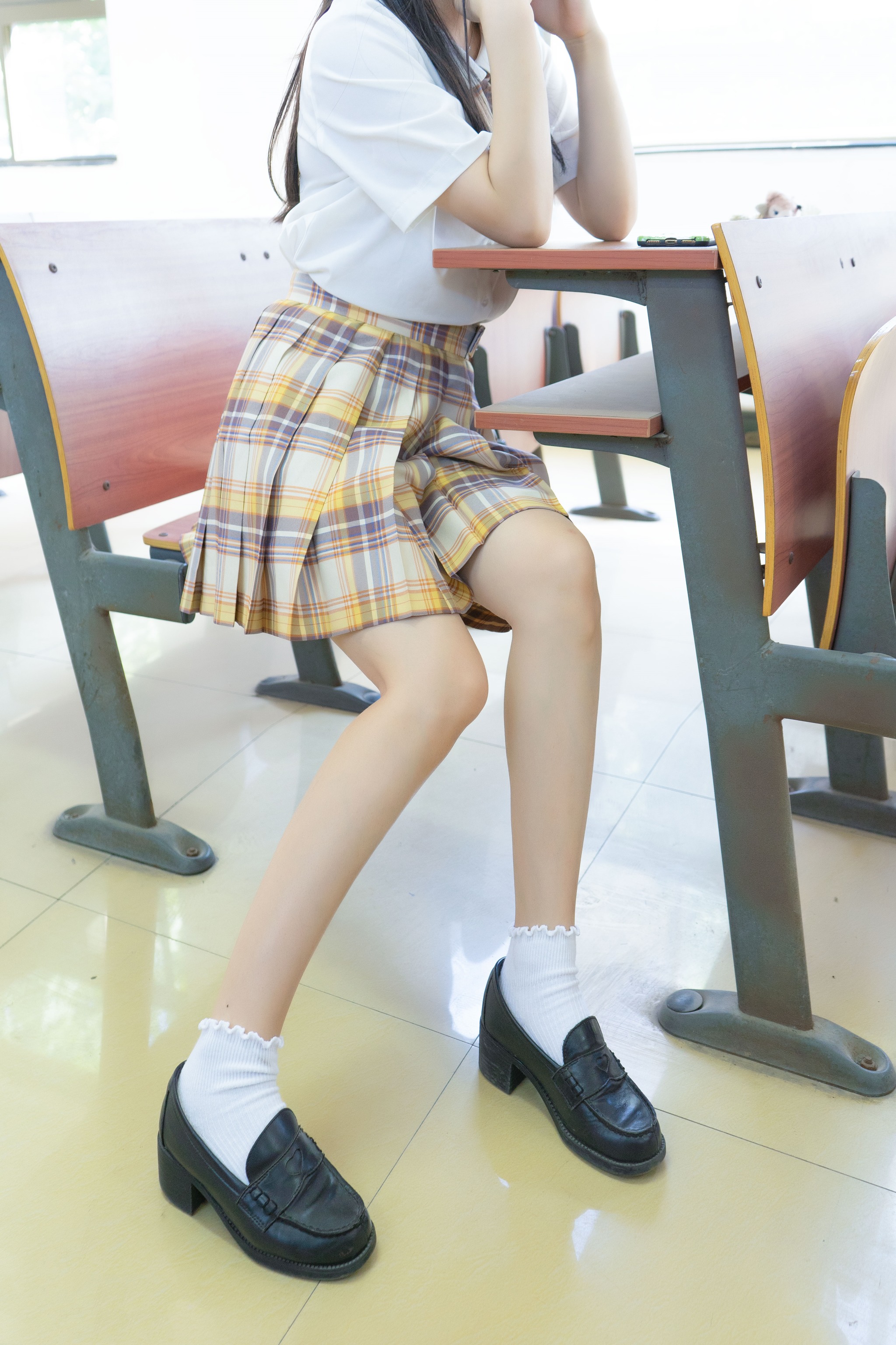 图片[1]-风之领域 – NO.205 制服果腿女孩 [40P]-XikXak